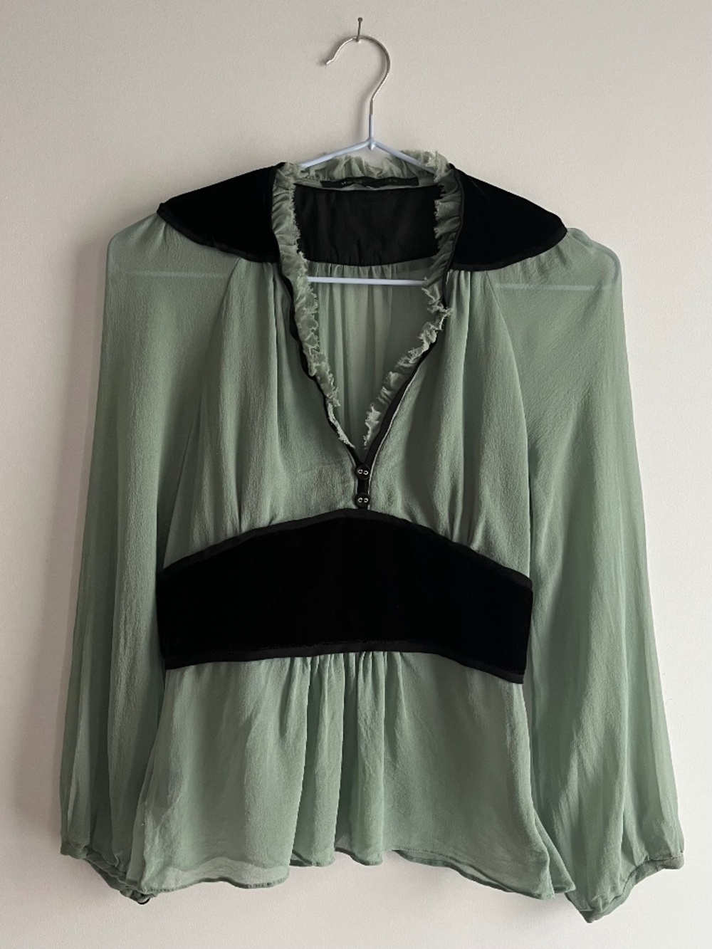 Vintage Marc Jacobs silk blouse in mint chiffon with velvet detail - Size XS